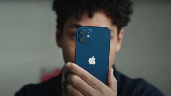 iOS 15.4 Beta Enables Face ID Unlocking With a Mask; iPadOS 15.4 and macOS 12.3 Bring Universal Control