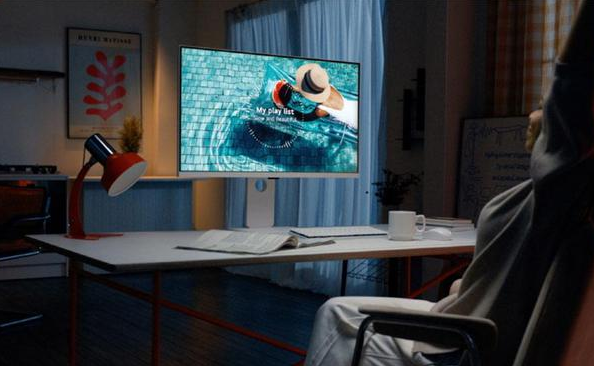LG推出MyView智慧显示器：31.5寸4K屏、配可拆卸摄像头